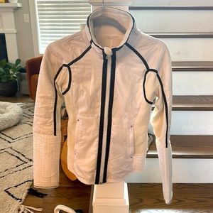 Lululemon fleece lined jacket with detachable hood.